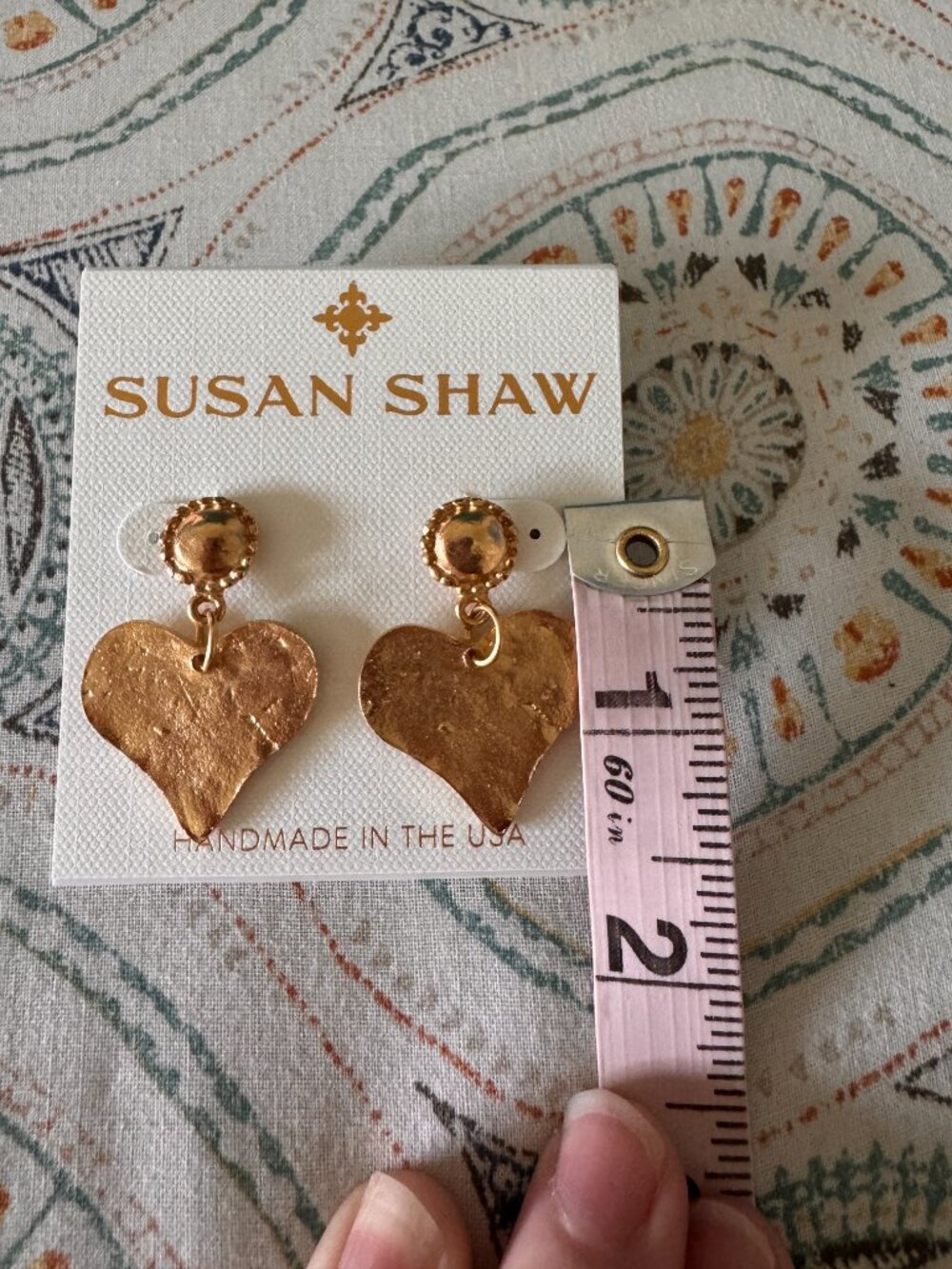 Sweet & Classic! Susan Shaw Beaded Top Heart Earrings - NWT - Picture 4 of 4